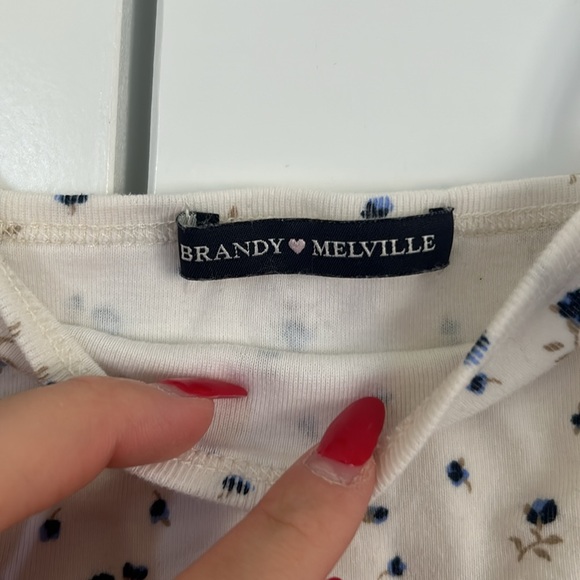 Floral brandy Melville tank - Picture 2 of 3